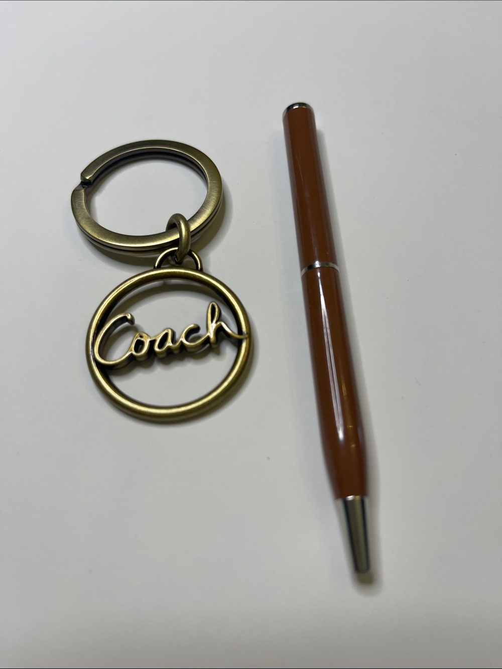 Coach Brass Logo Circle Keyring and Brown Coach Pen - Picture 1 of 8